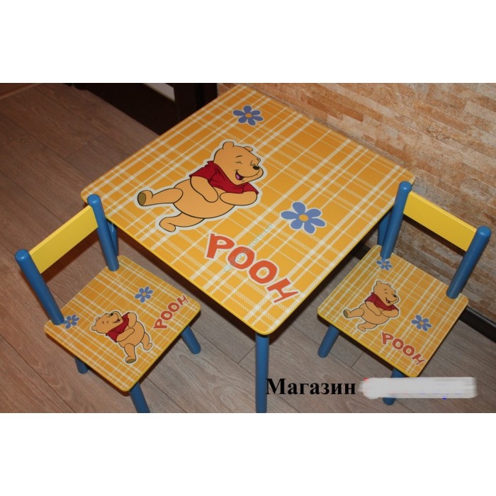 Дитячий столик зі стільчиками DisneyToys "ВінніПух" (60*60 см), Україна